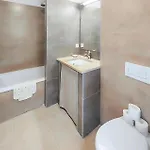 度假居 Amazing In Saint-laurent-de-la-ca With Wifi *