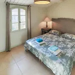 度假居 Amazing In Saint-laurent-de-la-ca With Wifi